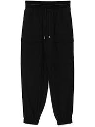 Stijlvol Bewegen: De Opkomst van Designer Sportkleding