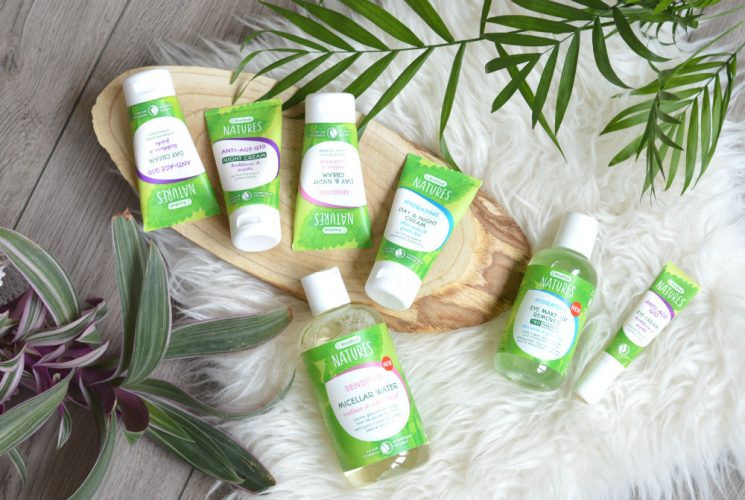 Ontdek de Kracht van Biologische Verzorgingsproducten voor een Stralende Huid